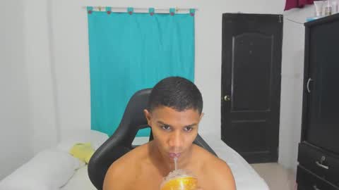 Snapshot of corzoethan chatting on 09.28.25 Ethan online show from 09.28.25