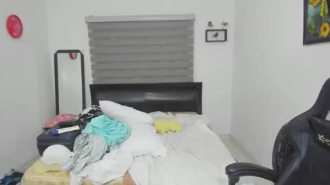 Snapshot of corzoethan chatting on 10.25.25 Ethan online show from 10.25.25