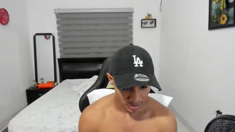 Snapshot of corzoethan chatting on 11.26.25 Ethan online show from 11.26.25