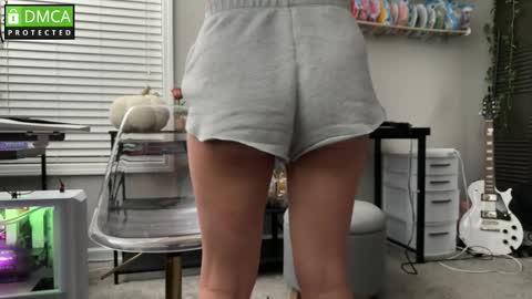 Snapshot of cosmicdreamz chatting on 11.12.25 BrittanyRose online show from 11.12.25