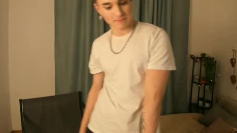 Henry online show from 03.03.26