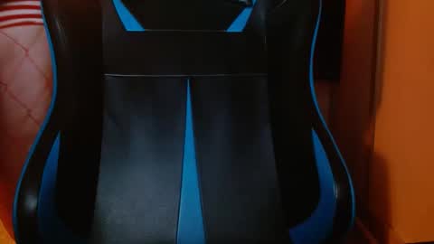 Snapshot of cosmicjones88 chatting on 01.11.25 cosmicjones88 online show from 01.11.25