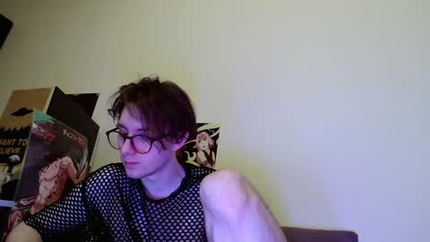 Snapshot of cosmonudes chatting on 12.04.24 Barry online show from 12.04.24