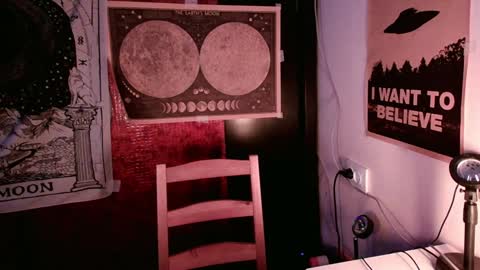 Snapshot of cosmonudes chatting on 01.11.25 Barry online show from 01.11.25