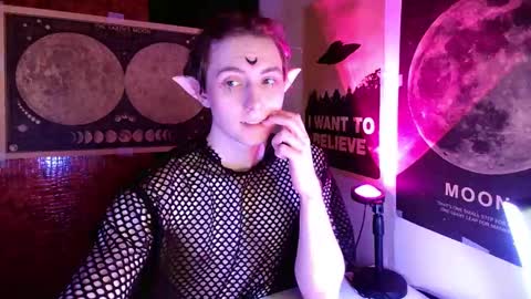 Snapshot of cosmonudes chatting on 03.01.25 Barry online show from 03.01.25