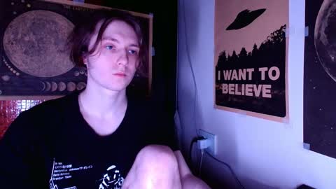 Snapshot of cosmonudes chatting on 03.04.25 Barry online show from 03.04.25