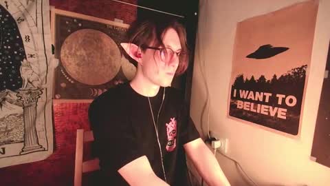 Snapshot of cosmonudes chatting on 03.07.25 Barry online show from 03.07.25