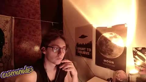 Snapshot of cosmonudes chatting on 11.09.25 Barry online show from 11.09.25