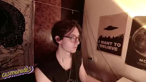 Snapshot of cosmonudes chatting on 11.10.25 Barry online show from 11.10.25