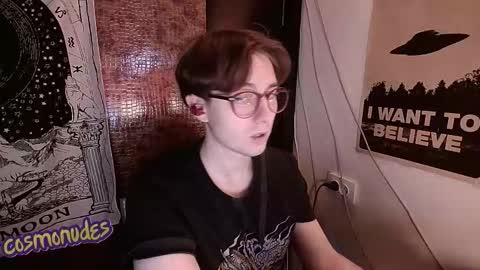 Snapshot of cosmonudes chatting on 11.16.25 Barry online show from 11.16.25