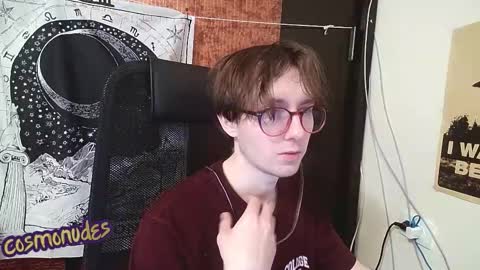 Snapshot of cosmonudes chatting on 01.11.26 Barry online show from 01.11.26