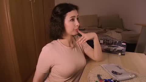 Snapshot of cosmos_baby chatting on 06.22.26 Luna online show from 06.22.26