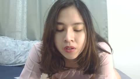 Liz Gwyneth Charlota online show from 03.19.26