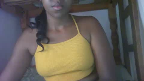 Snapshot of couleur_vanille chatting on 01.30.25 couleur_vanille online show from 01.30.25