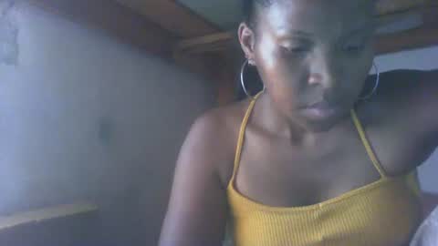 Snapshot of couleur_vanille chatting on 01.31.25 couleur_vanille online show from 01.31.25