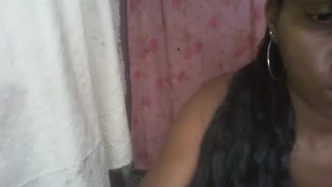 Snapshot of couleur_vanille chatting on 02.27.25 couleur_vanille online show from 02.27.25