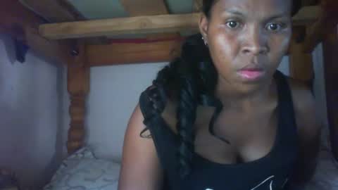 Snapshot of couleur_vanille chatting on 10.21.25 couleur_vanille online show from 10.21.25