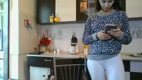 Snapshot of couple_p3rf3ct chatting on 12.17.24 couple_p3rf3ct online show from 12.17.24