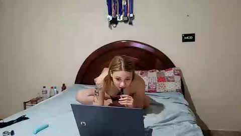 couplehot1515 online show from 12.27.24