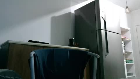 Snapshot of couplemuscle40 chatting on 10.06.25 couplemuscle40 online show from 10.06.25