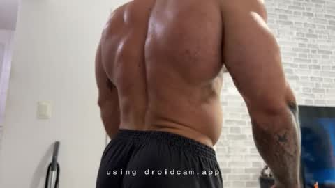 couplemuscle40 online show from 02.18.26