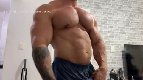 couplemuscle40 online show from 02.19.26