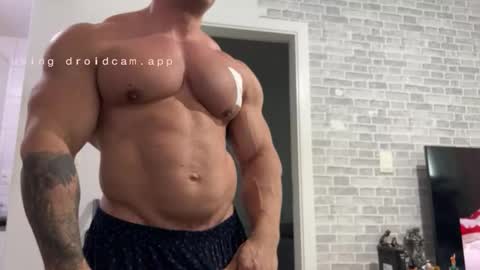 couplemuscle40 online show from 03.13.26