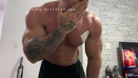 couplemuscle40 online show from 03.25.26