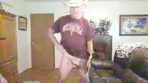 Snapshot of cowboy_hardware chatting on 01.06.26 Cowboy Hardware online show from 01.06.26