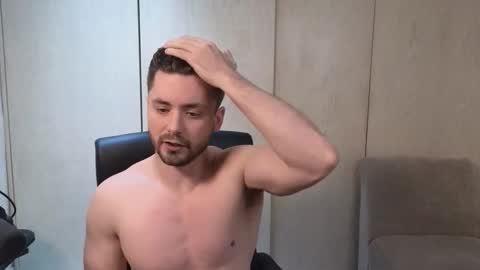 Snapshot of cowboylean chatting on 12.16.25 cbl online show from 12.16.25