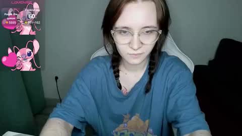 Snapshot of crash_test13 chatting on 10.31.25 crash_test13 online show from 10.31.25