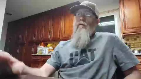 Snapshot of craven_moreass chatting on 05.11.26 Dick Fitswell online show from 05.11.26