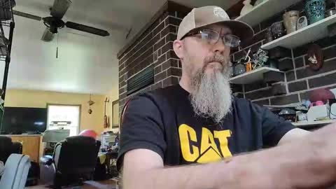 Snapshot of craven_moreass chatting on 05.15.26 Dick Fitswell online show from 05.15.26