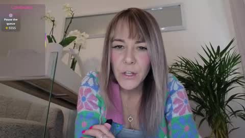 Stacy 2pm to 6pm mon-fri 3 CAT online show from 06.06.26