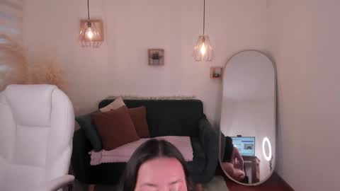 Snapshot of crazy_b00bss chatting on 11.12.25 crazy_b00bss online show from 11.12.25