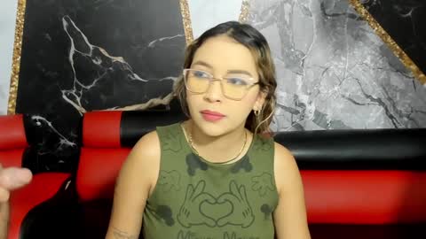 Snapshot of crazy_sexvip chatting on 03.08.25 - Girl ZOE and Boy Cain online show from 03.08.25