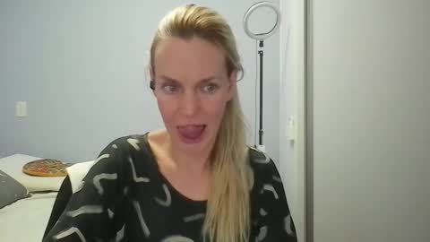 Anny online show from 04.01.26