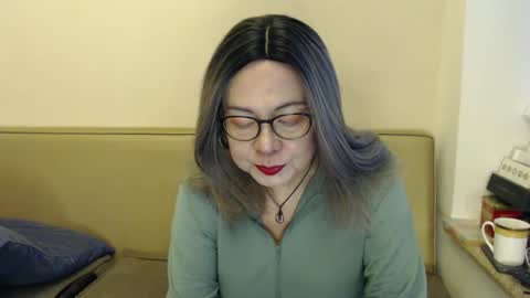 Snapshot of crazychika chatting on 02.12.25 Kelly online show from 02.12.25