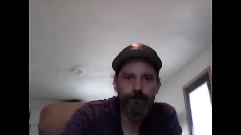Snapshot of crazyheratic8 chatting on 10.11.25 crazyheratic8 online show from 10.11.25