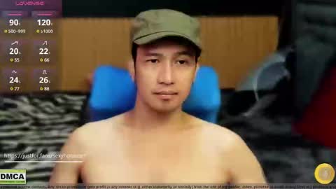 Snapshot of crazyhotasian chatting on 12.07.24 JUSTFORFANS online show from 12.07.24