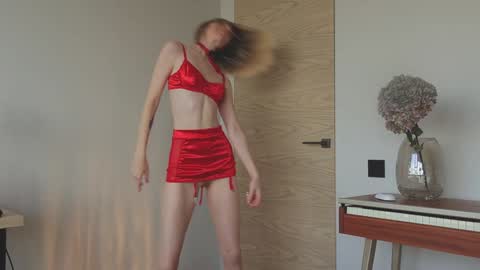 Mari Rehabilitation after surgey 12 -27 november. Support me when i offline C online show from 10.01.25