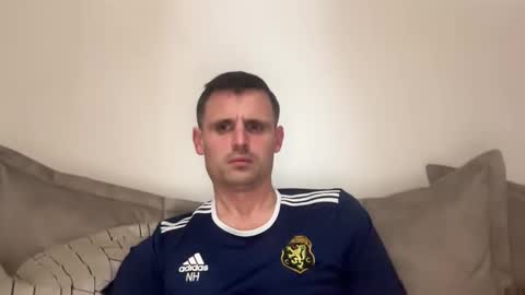 Snapshot of crazynicky chatting on 03.04.25 Nicky online show from 03.04.25