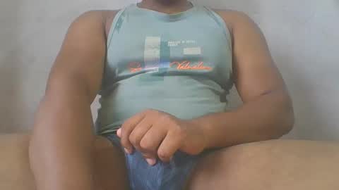 Snapshot of crazzy_booy chatting on 09.16.25 crazzy_booy online show from 09.16.25