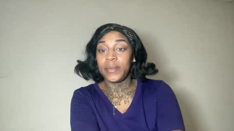 Snapshot of creame_sensation chatting on 04.18.26 PHANTOMTARGARYENXXX online show from 04.18.26