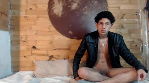  CAMILA Y SEBASTIAN online show from 01.02.25