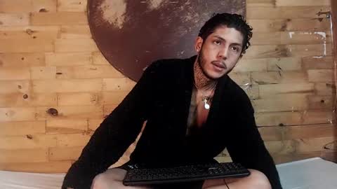  CAMILA Y SEBASTIAN online show from 03.10.25