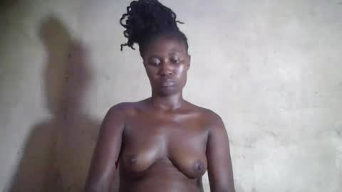 Snapshot of creampygal chatting on 02.12.25 SUSAN online show from 02.12.25