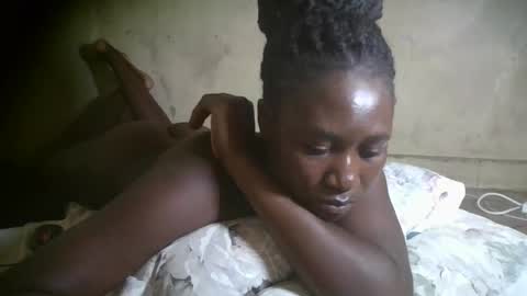 Snapshot of creampygal chatting on 02.19.25 SUSAN online show from 02.19.25