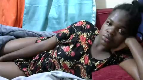 Snapshot of creamymomma chatting on 12.30.24 verah online show from 12.30.24