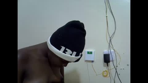 Snapshot of creamyypussyy chatting on 10.05.25 creamyypussyy online show from 10.05.25